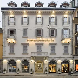 Piazza Della Scala 3 , Milano Italia
